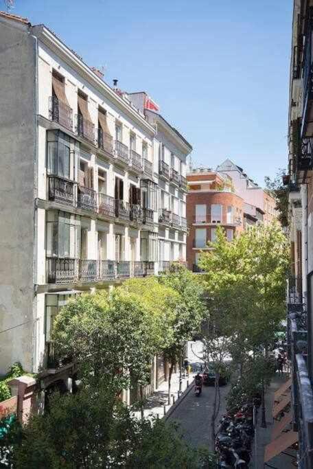Un Fascinante Estudio En Madrid Centro 外观 照片